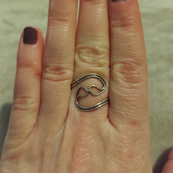 Handmade Sterling Silver Ring Size 9 - Picture 2 of 6